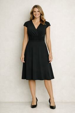 Black Label by Evan Picone Women's V-Neck Sleeveless Black Size 8